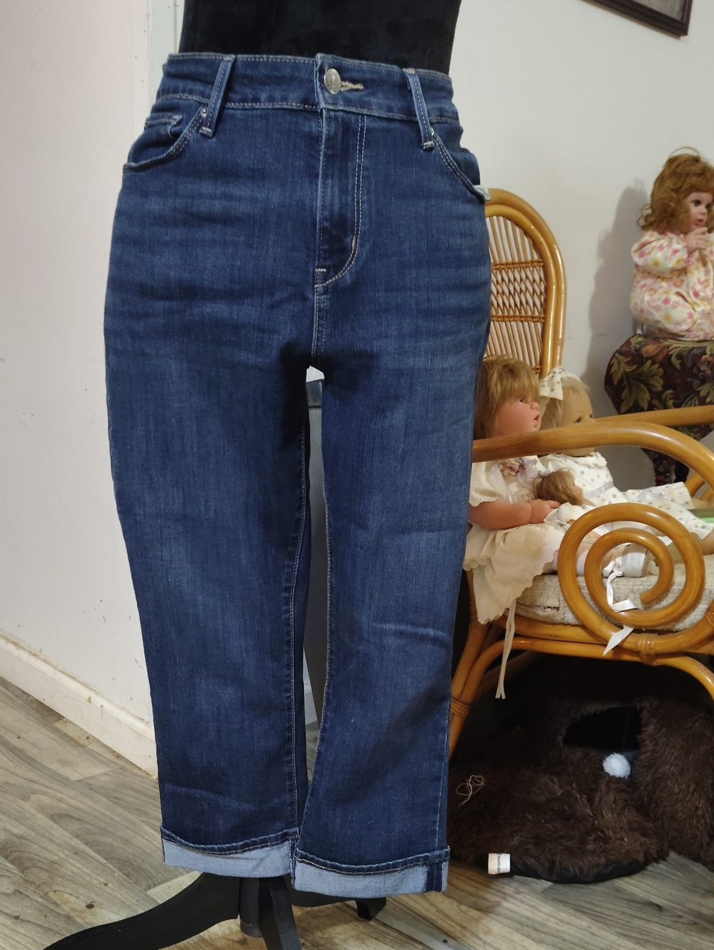 Signature by Levi Strauss Dark Blue Denim Capris